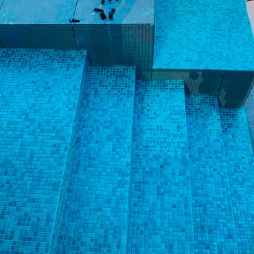 Escalera Piscina